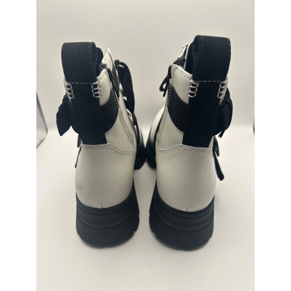 UGG Ashton Women's Lace up Leather Boots White/Black SIZE US 12 EU 43 NEW - Picture 8 of 10